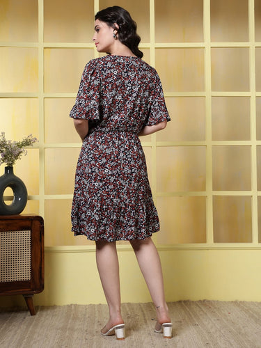 Women Floral Printed Pure Cotton V-Neck Fit & Flare Dress